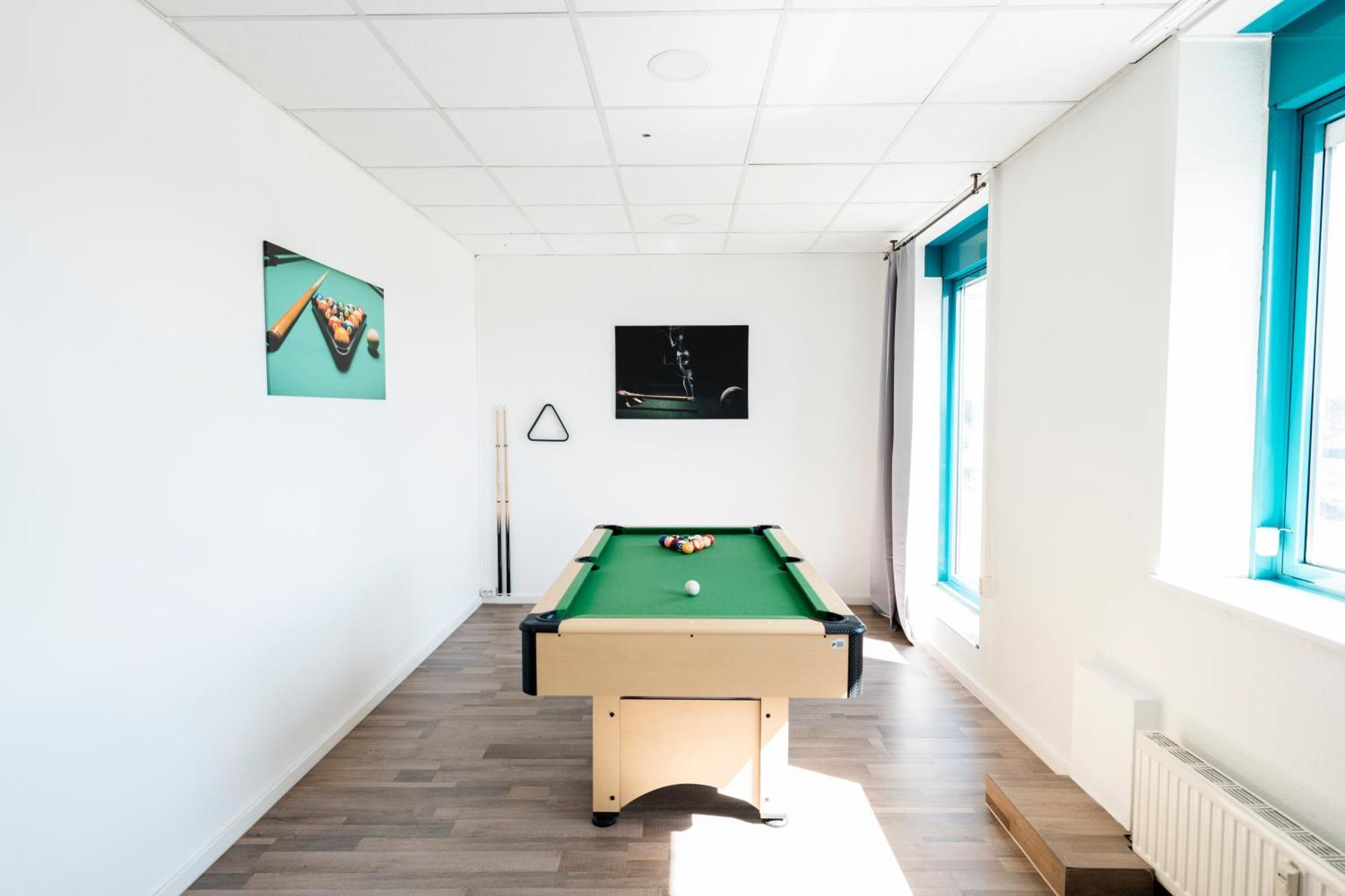 Apartment Design Penthouse - 4sz - 2baeder - Whirlpool - 2 Parkplaetze - Dachterrasse