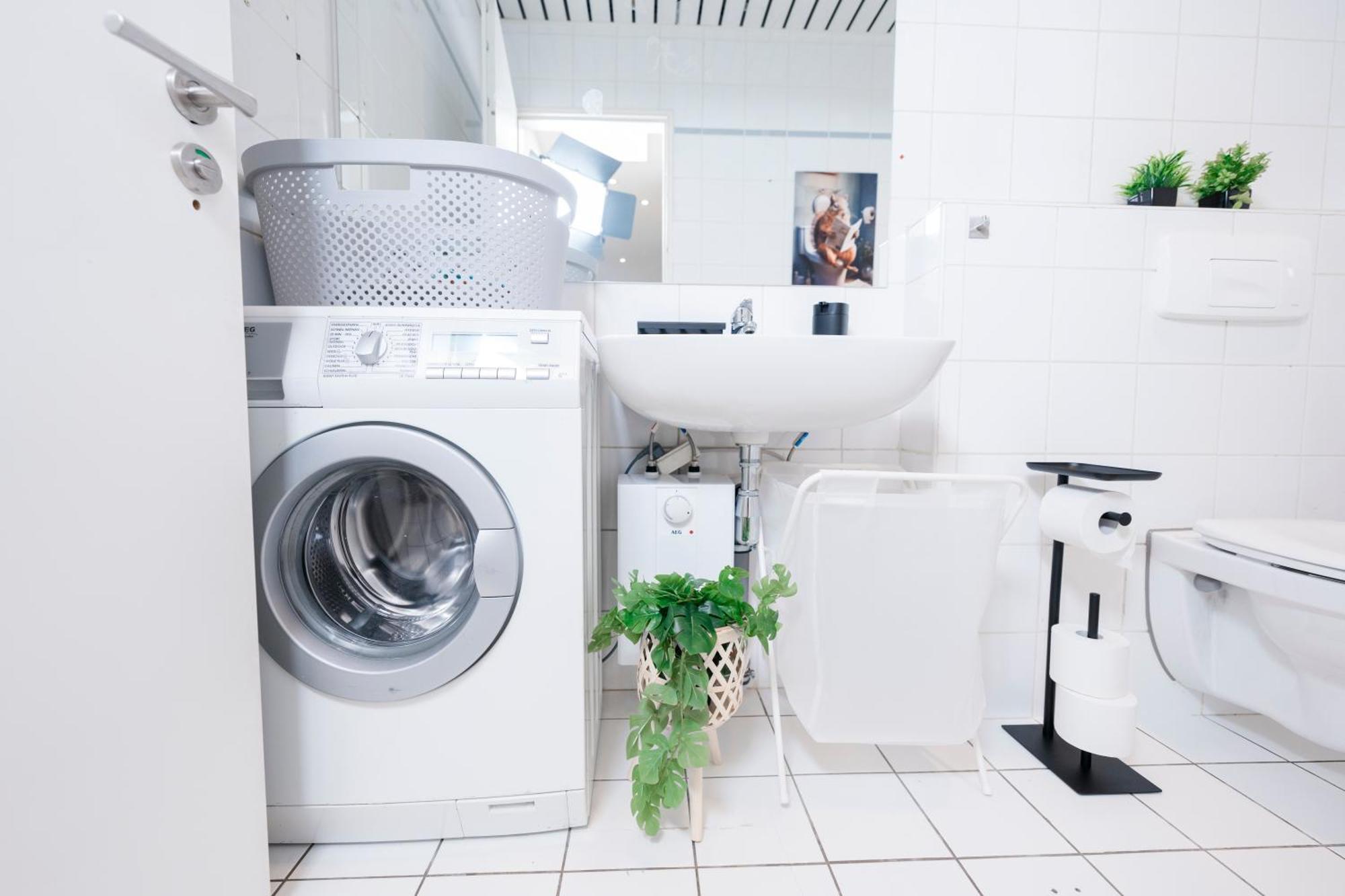 Apartment Design Penthouse - 4sz - 2baeder - Whirlpool - 2 Parkplaetze - Dachterrasse *