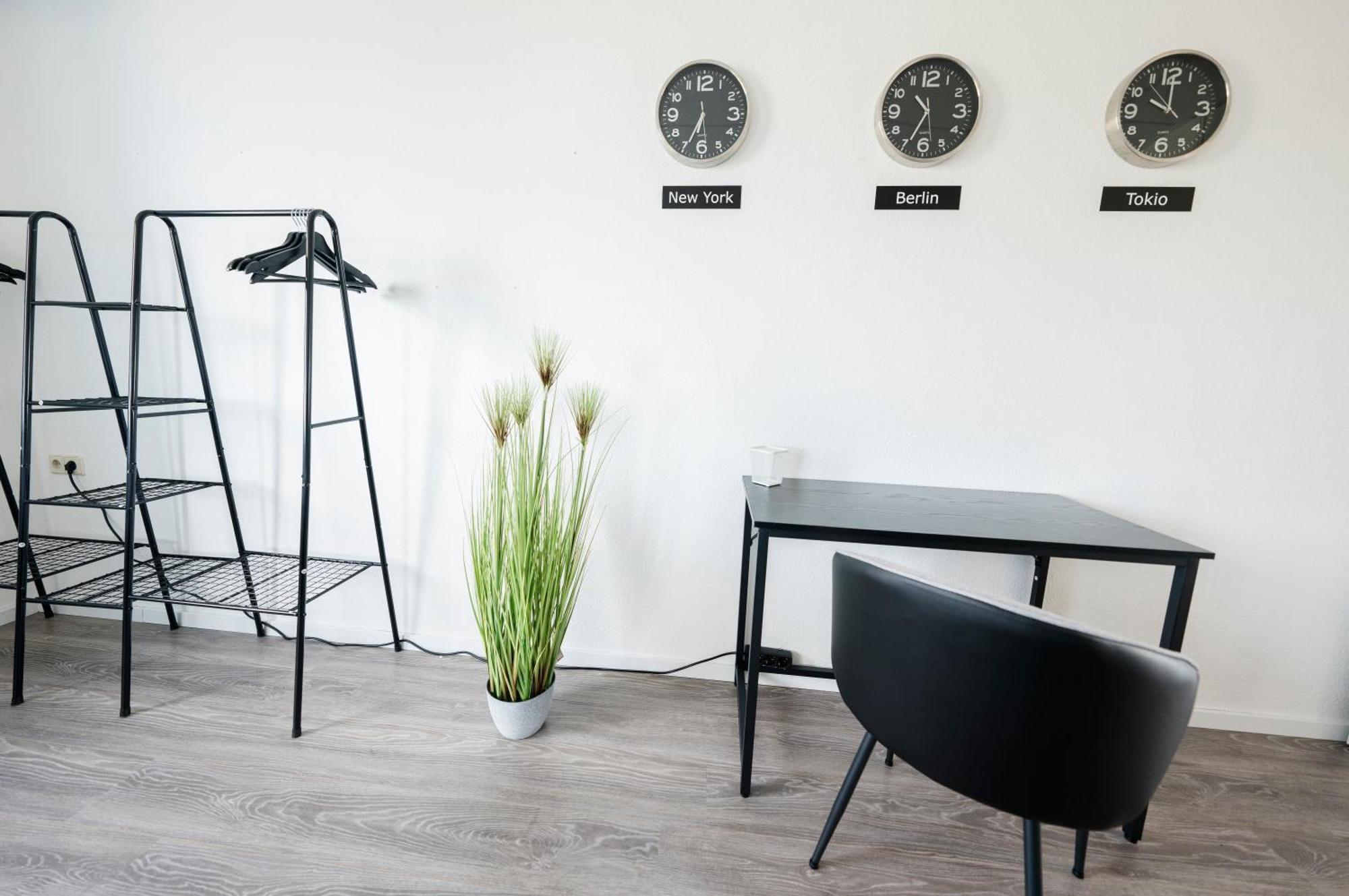 Design Penthouse - 4sz - 2baeder - Whirlpool - 2 Parkplaetze - Dachterrasse * Karlsruhe