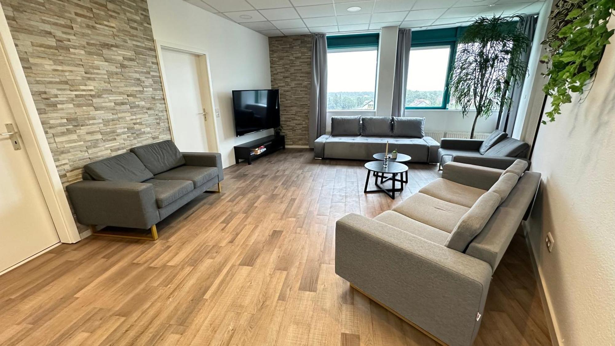 Design Penthouse - 4sz - 2baeder - Whirlpool - 2 Parkplaetze - Dachterrasse Apartment