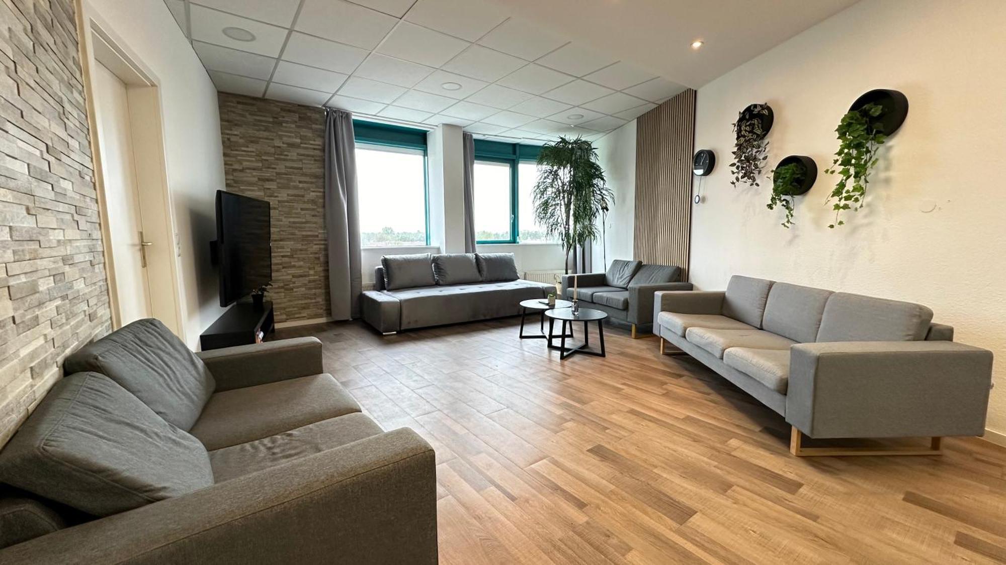 Design Penthouse - 4sz - 2baeder - Whirlpool - 2 Parkplaetze - Dachterrasse Karlsruhe