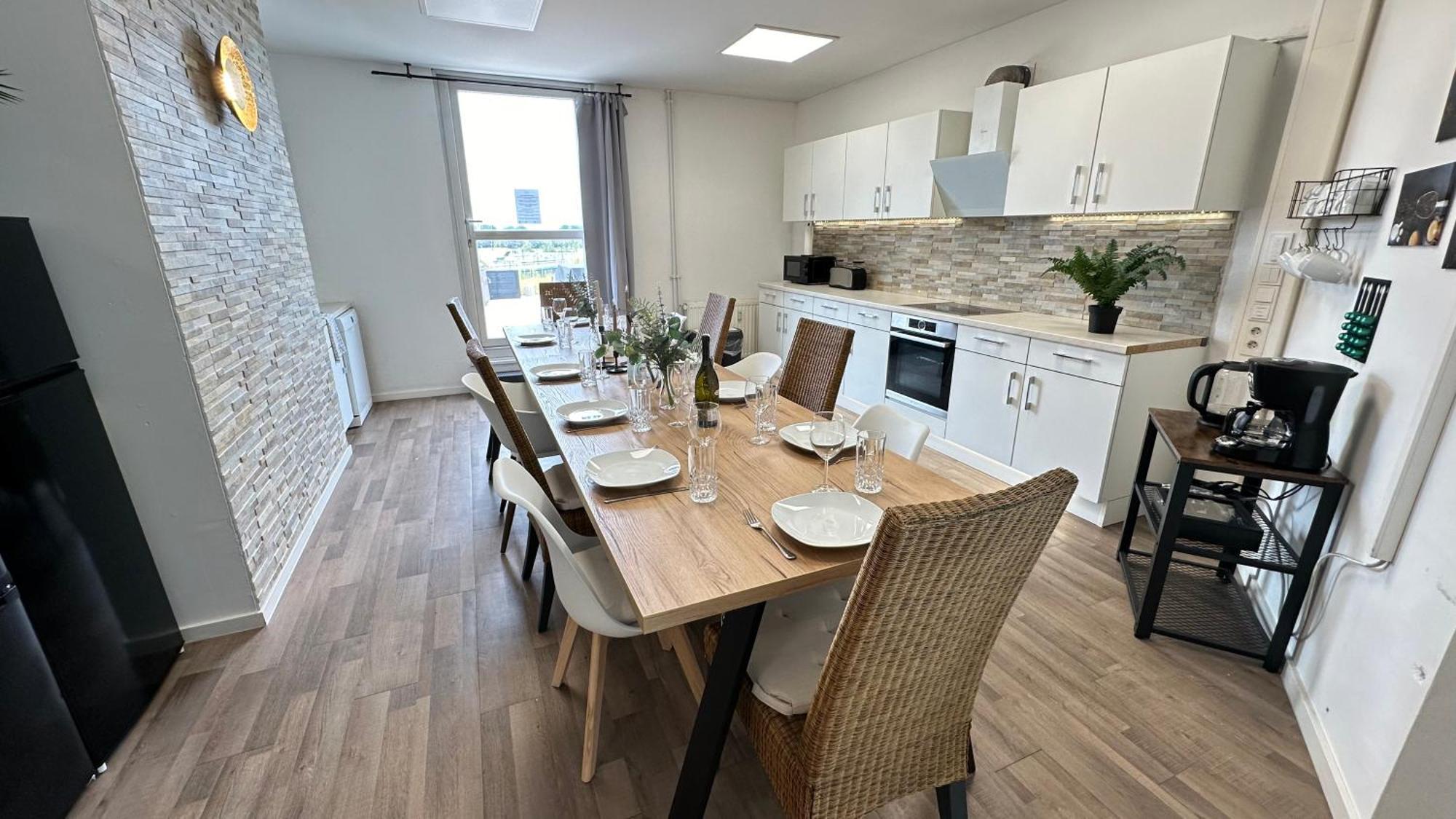 Design Penthouse - 4sz - 2baeder - Whirlpool - 2 Parkplaetze - Dachterrasse Apartment *